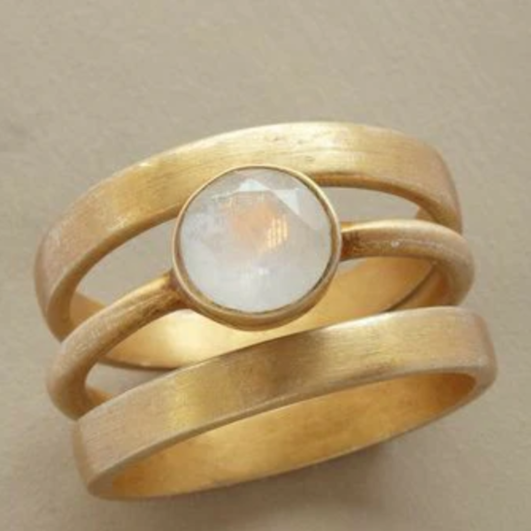 Anel de Moonstone com Inlay de Ouro Vintage
