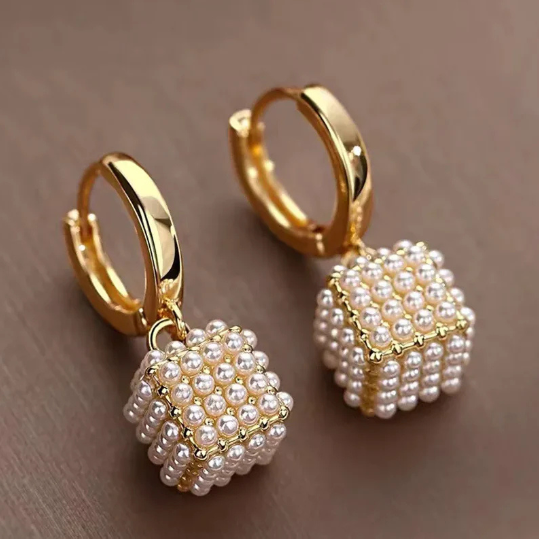 Brincos com Pérolas Cúbicas Elegantes