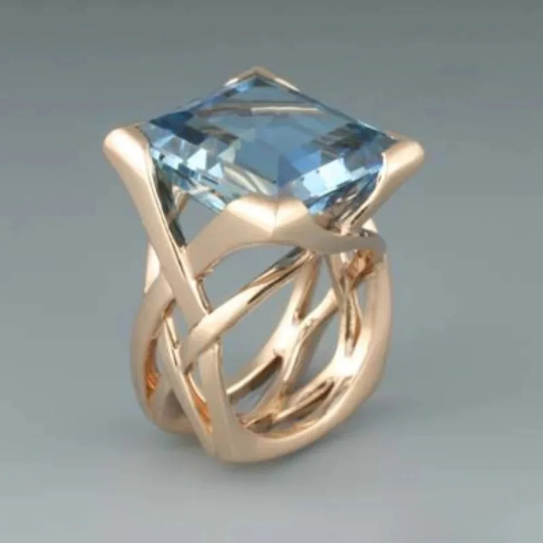 Anel Vintage em Ouro Rosé com Zircônia Azul