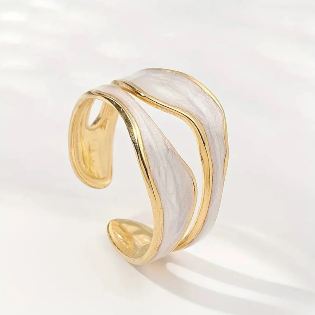 Anel Vintage em Ouro Branco Fosco