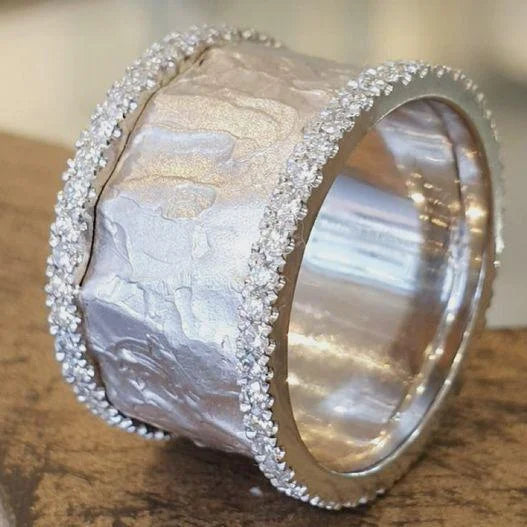 Anel vintage de zircônia prateada