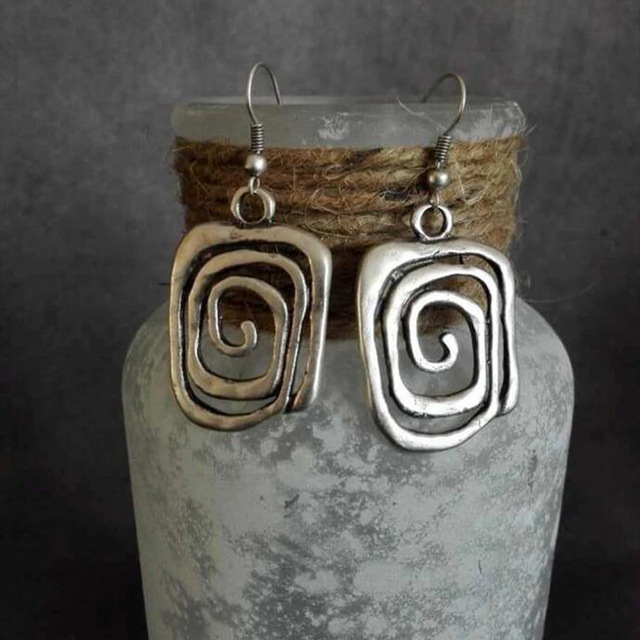Brincos Espiral Vintage de Prata