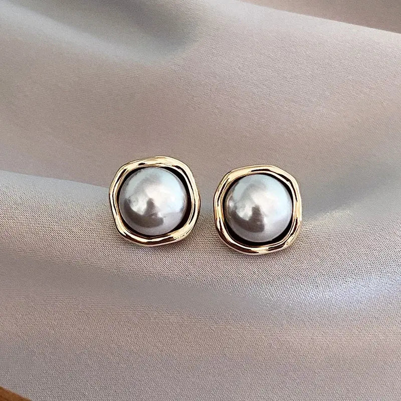 Elegantes Brincos de Pérola Negra