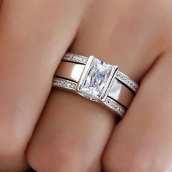 Anel Vintage de Cristal Prateado