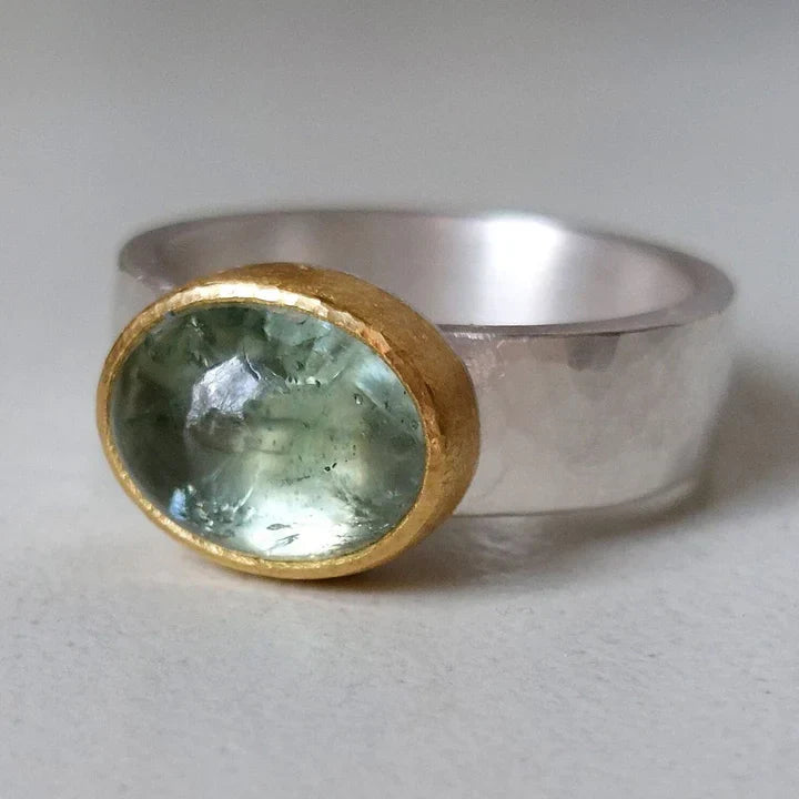 Anel verde vintage feito à mão
