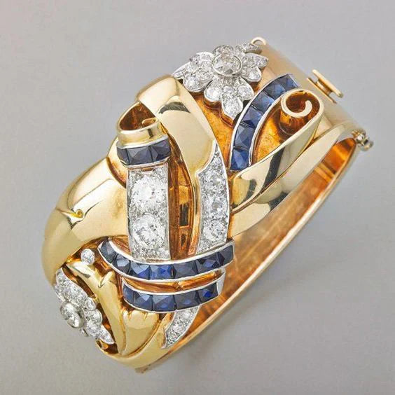 Anel Vintage Dourado com Zircônia
