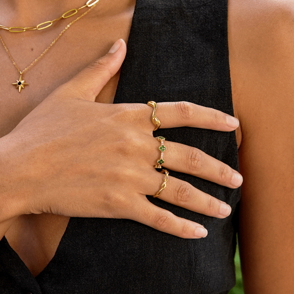 Anel Onda em Ouro 18K