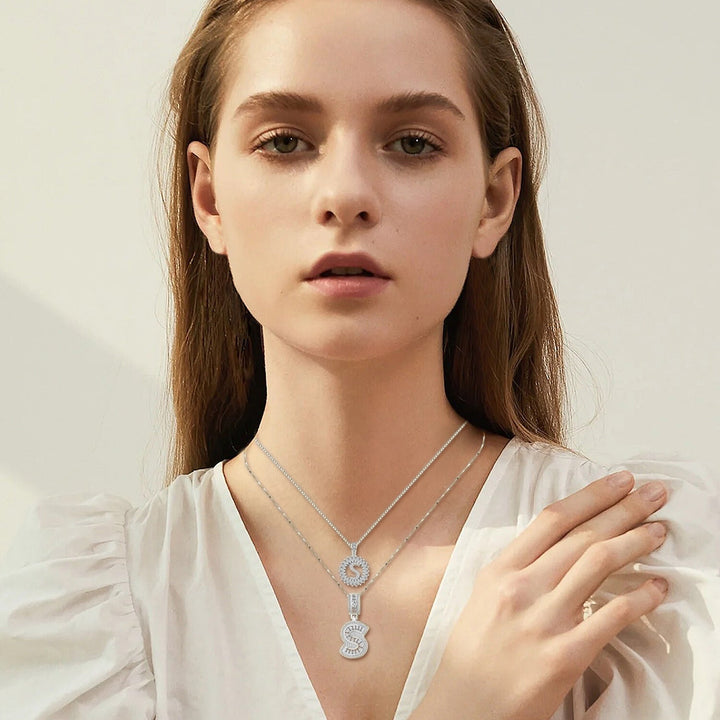 Conjunto de colar com letra inicial pavê
