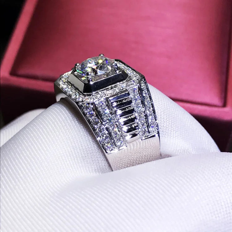 Anel de diamante microincrustado com zircônia personalizada