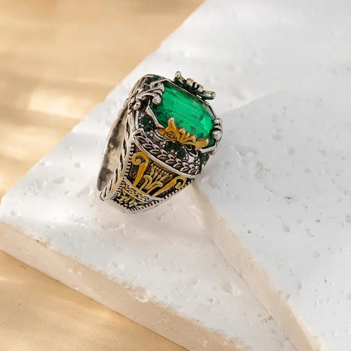 Anel Klara Emerin | Ouro 18K