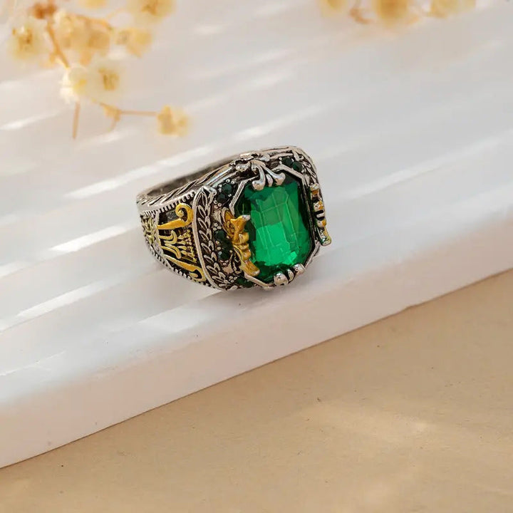 Anel Klara Emerin | Ouro 18K
