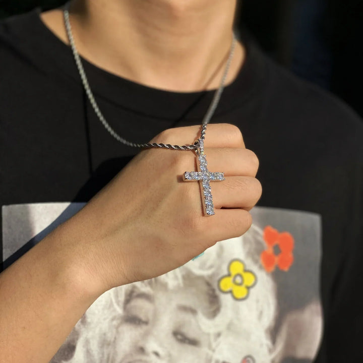 Colar com cruz