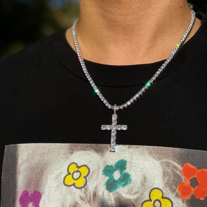 Colar com cruz