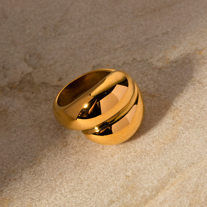 Anel Dourado Carys