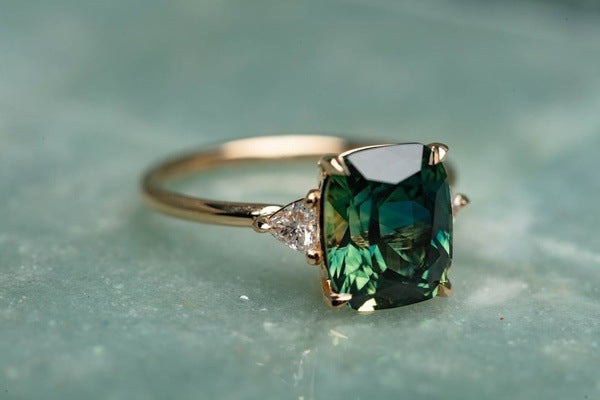 Anel Vintage Inspirado em Pedra Verde
