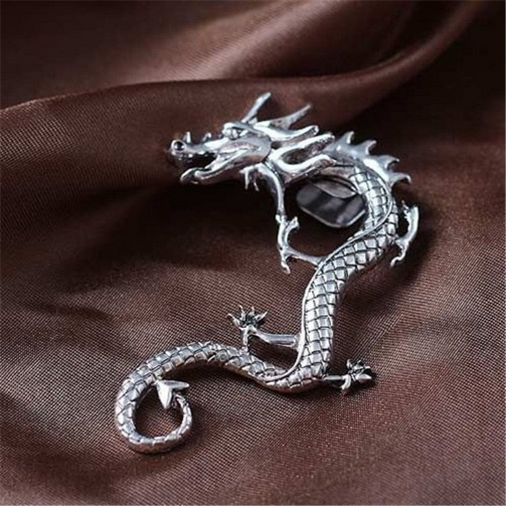 Brincos de Dragão Prateado