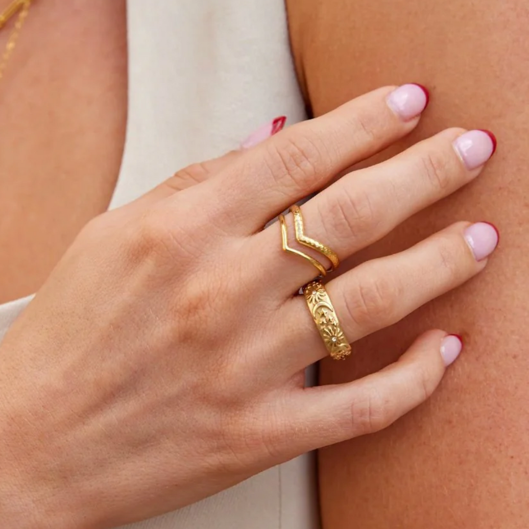 Anel Dourado Celestial