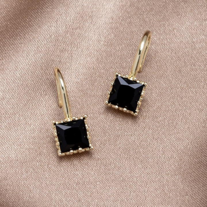 Brincos de Cristal Preto em Forma de Gota Piper