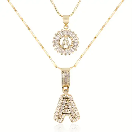 Conjunto de colar com letra inicial pavê