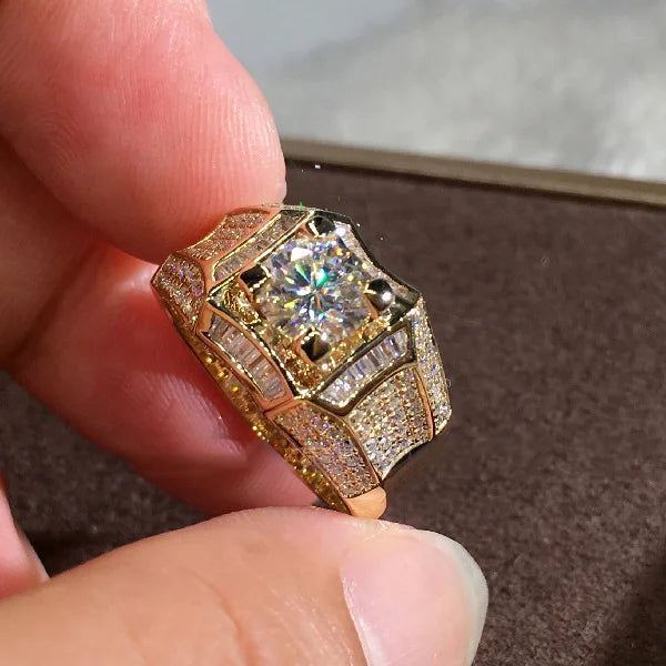 Anel quadrado com micro incrustações de zircônia