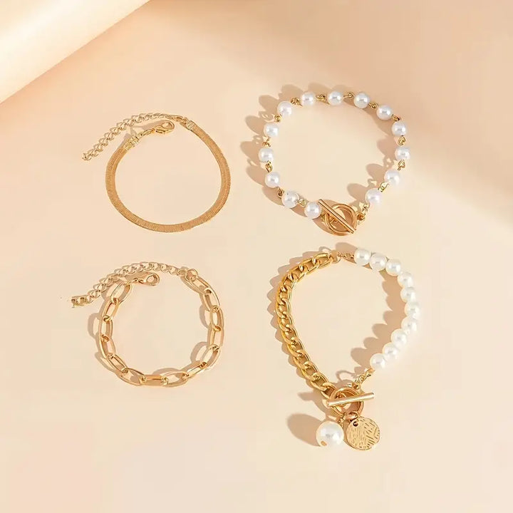 Conjunto de Pulseiras Chic Douradas com 4 Peças – Cobra, Pérolas e Elos