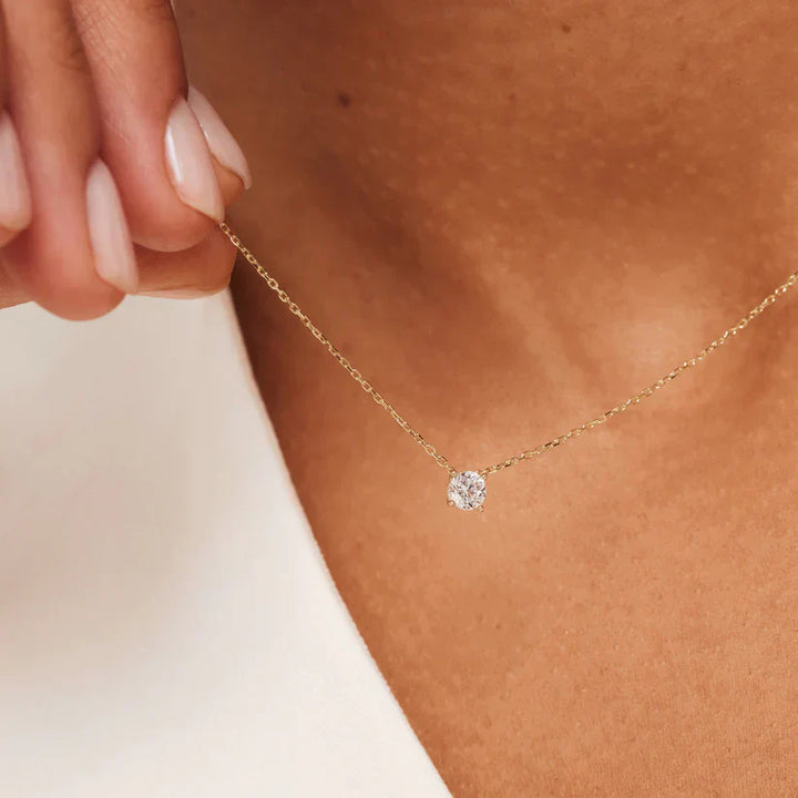 Colar Cléa com Pedra Moissanita | Dourado