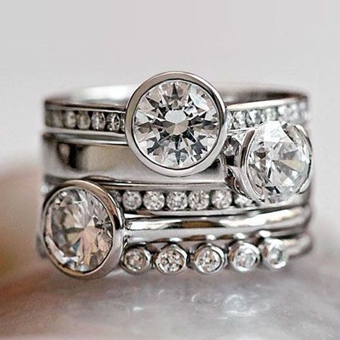 Anel Camadas de Prata Vintage e Cristal