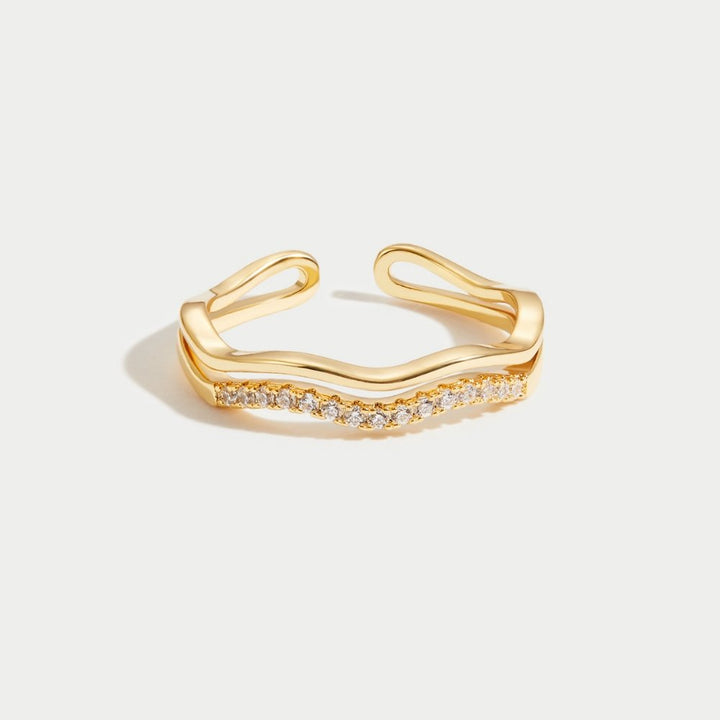 Anel em Camadas de Ouro com Cristais