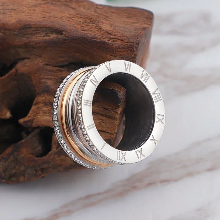Anel vintage com zirconia incrustada Monaco
