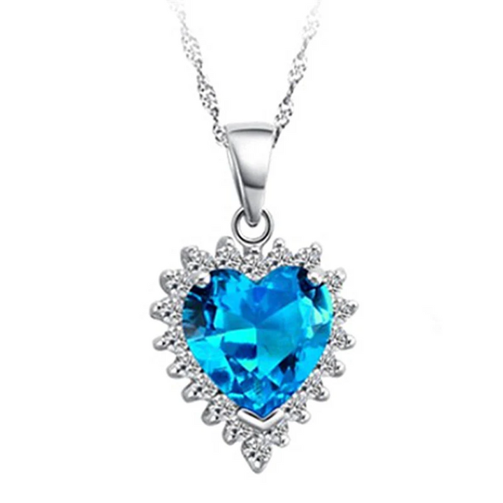 Conjunto Prateado Saphira Vale com Cristais em Forma de Coração Azul