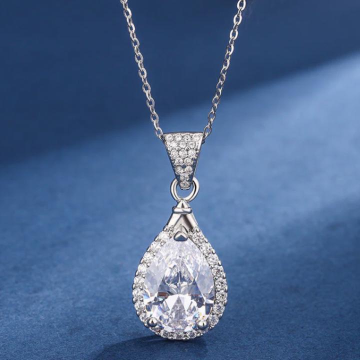 Conjunto Prateado Aria com Gotas de Cristal