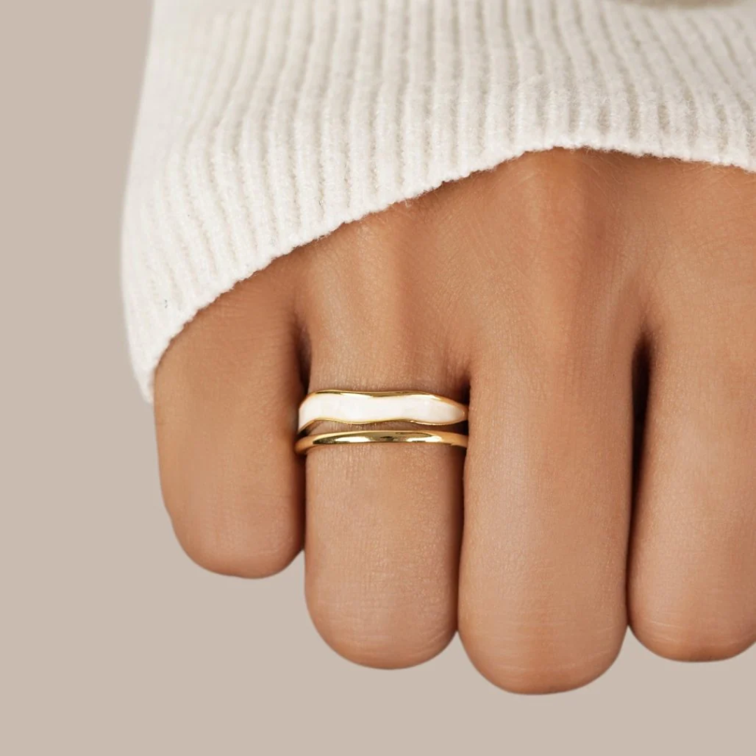 Anel Dourado Sahara em Camadas