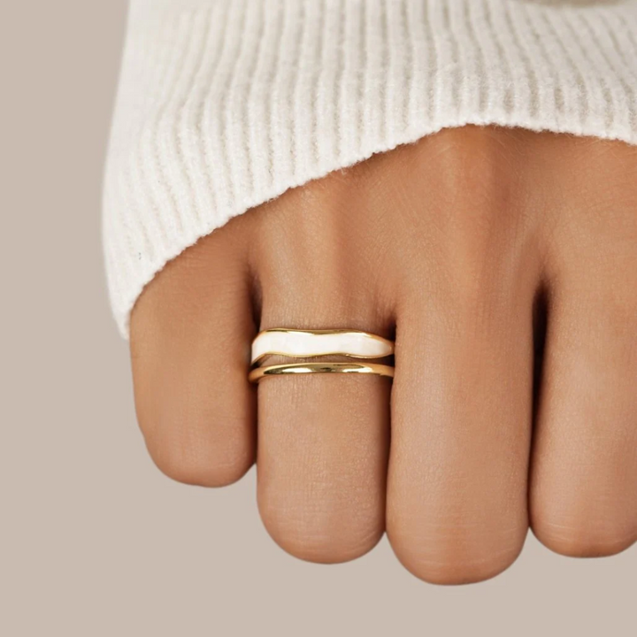 Anel Dourado Sahara em Camadas