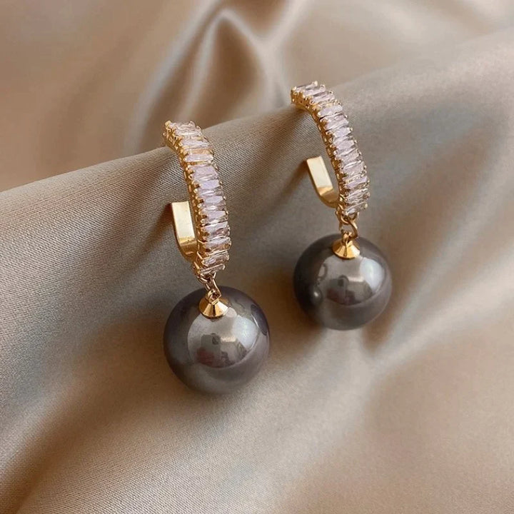Brincos Elegantes com Pérolas e Zircônias